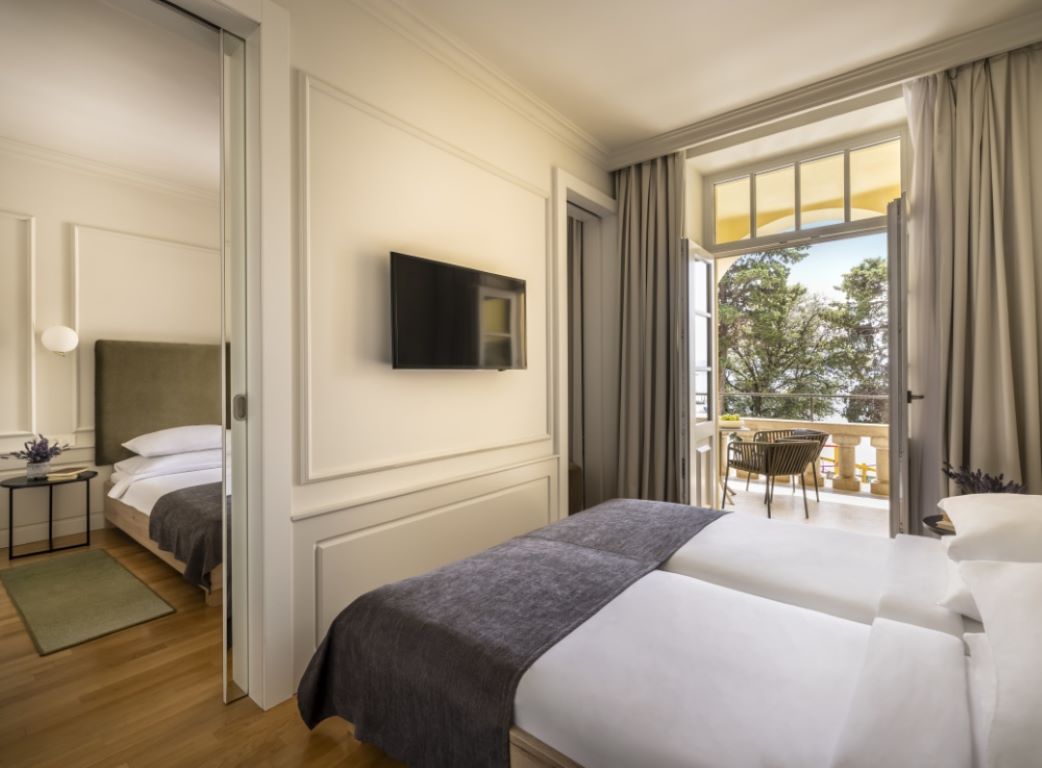 Family Hotel Lisanj-Comfort porodična soba.jpg