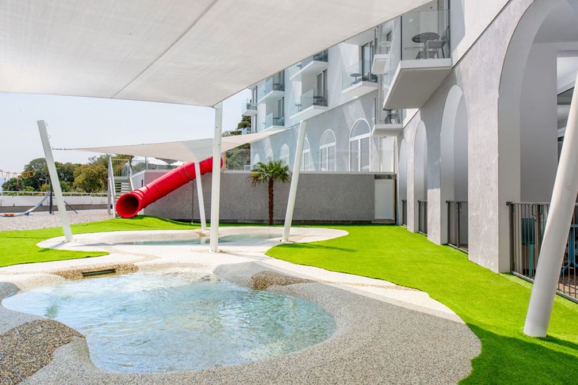 Family Hotel Lisanj-Deciji bazen.jpg