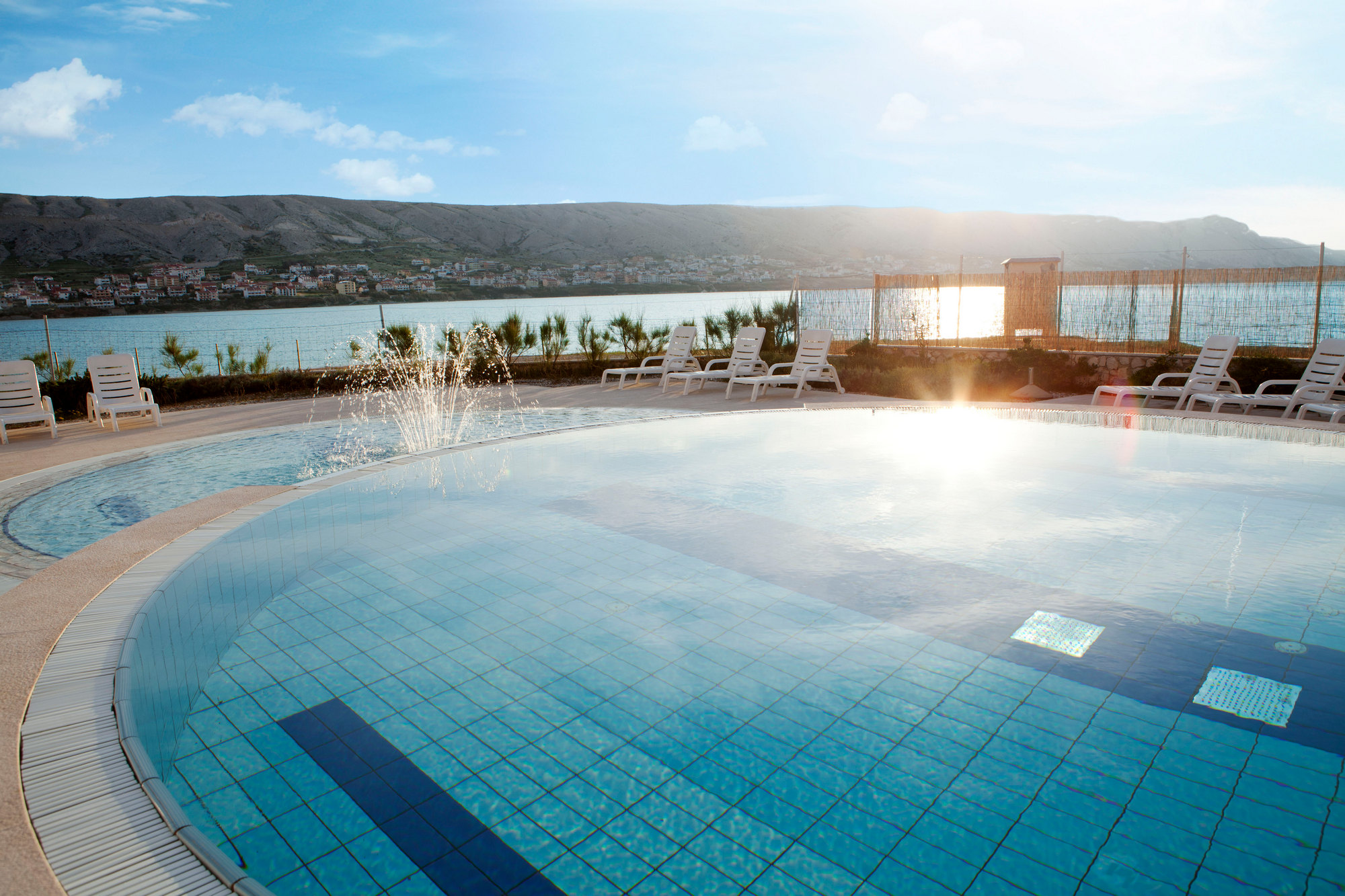 Family Hotel Pagus-Bazeni na otvorenom.jpg