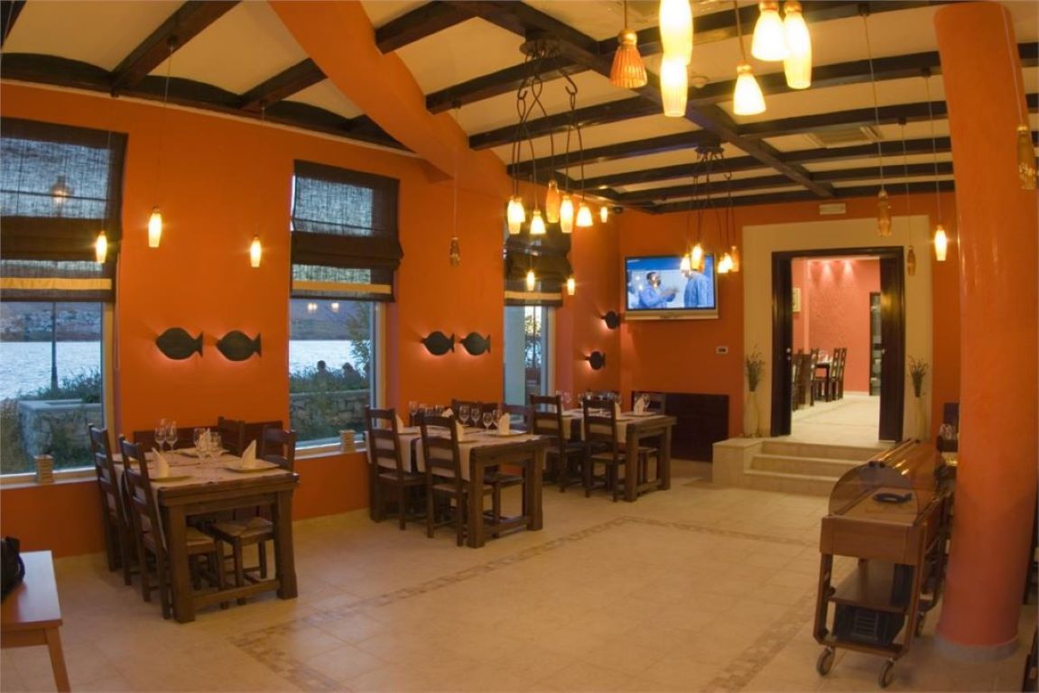 Family Hotel Pagus-Glavni restoran.jpg