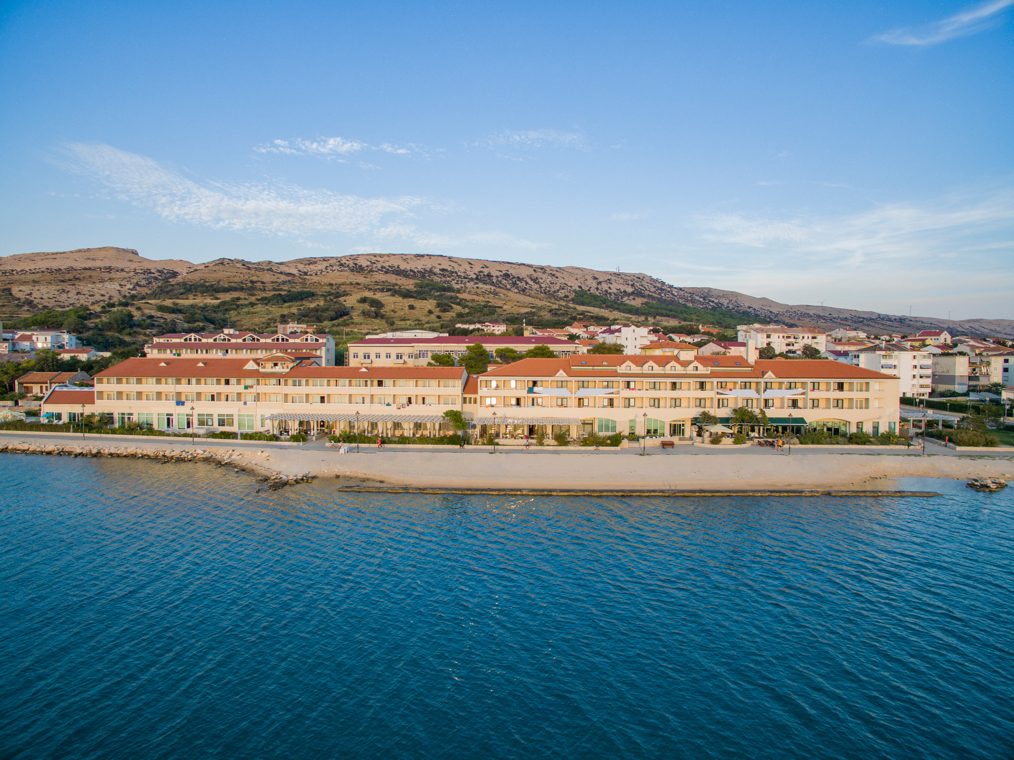 Family Hotel Pagus-Hotel spolja.jpg