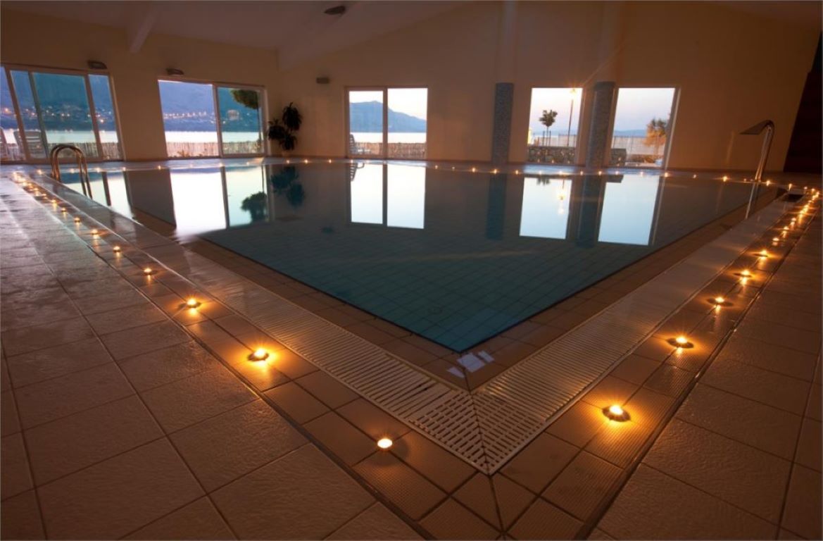 Family Hotel Pagus-Zatvoreni bazen.jpg