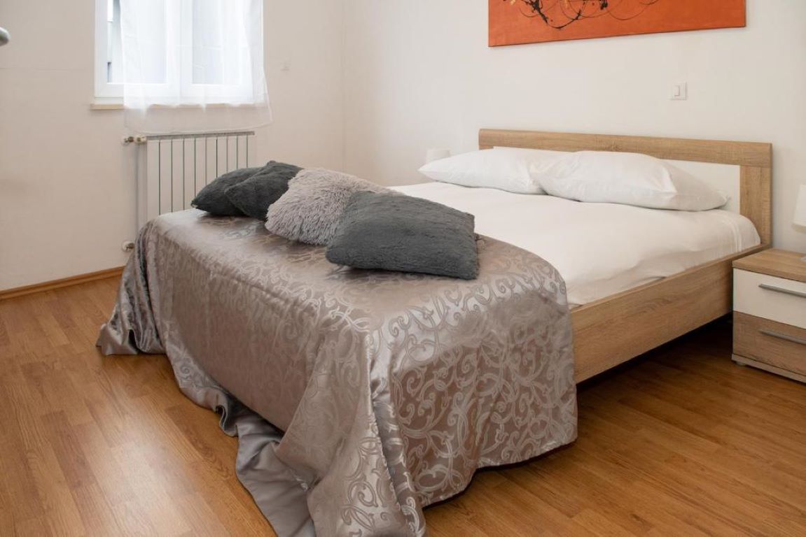 Amfiteatar Hotel-Premium apartman.jpg