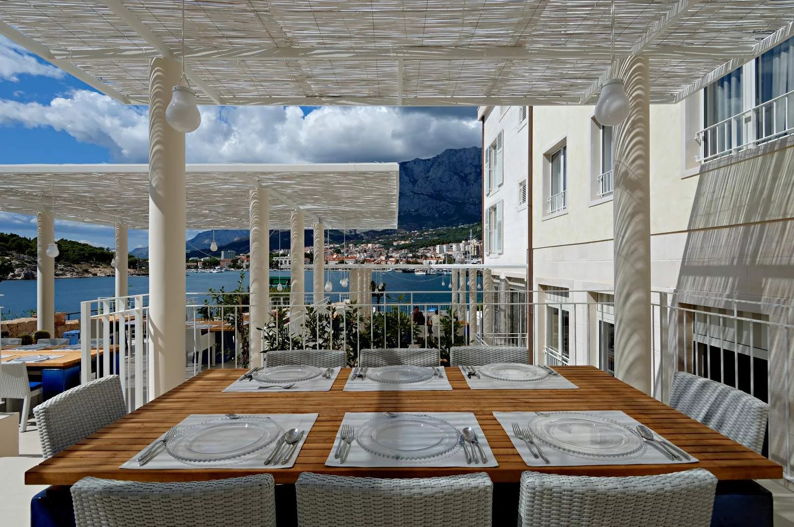 Osejava Hotel-Terasa restorana.jpg