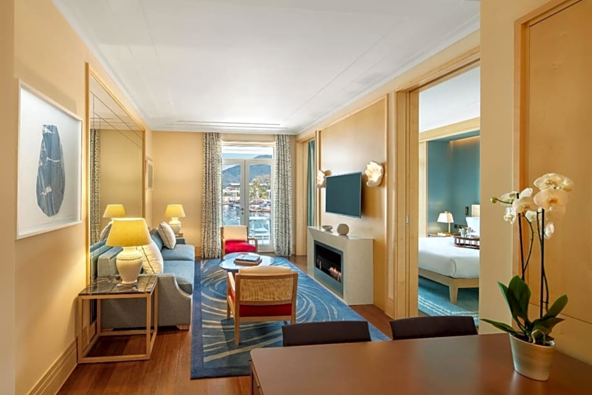 Hotel Regent Porto Montenegro apartman sa jednom spavaćom sobom.jpg
