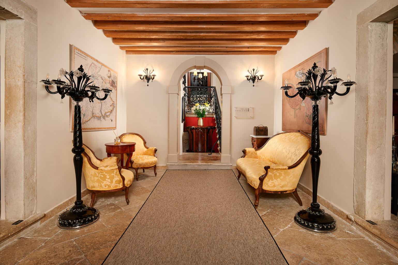 Angelo d'Oro Heritage Hotel-Enterijer hotela.jpg