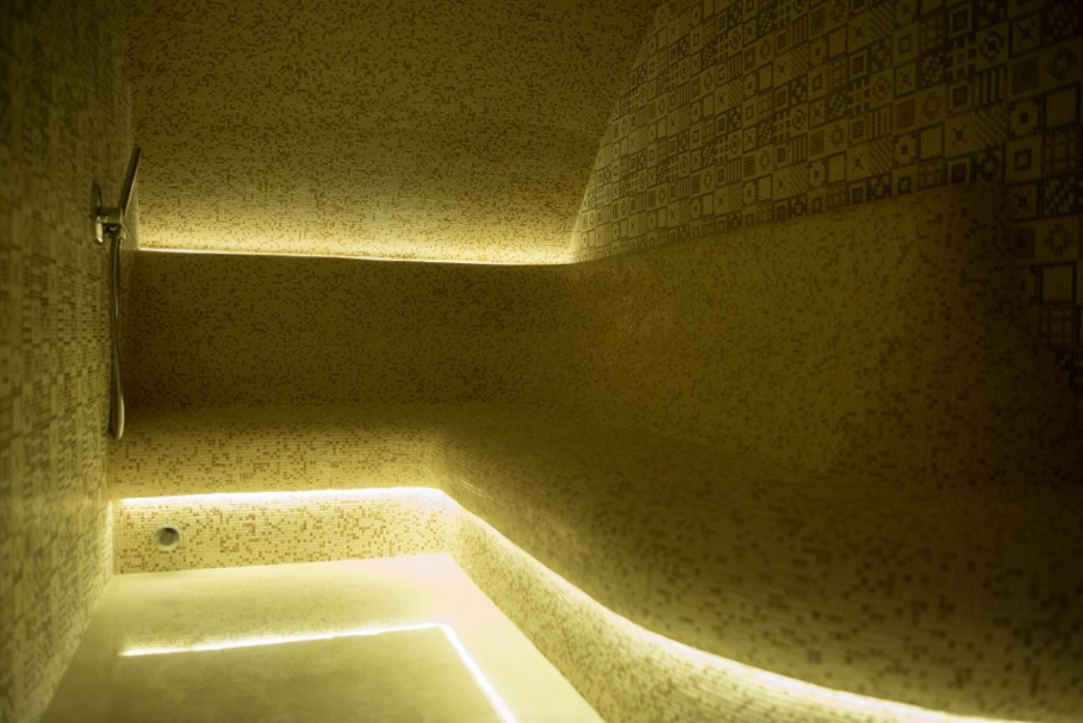 Boutique hotel La Roche hamam.jpg