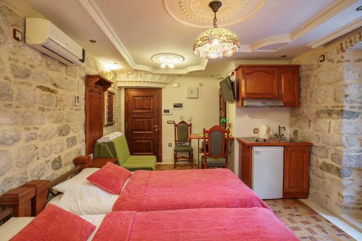 Apartments Wine House Old Town studio apartman.jpg