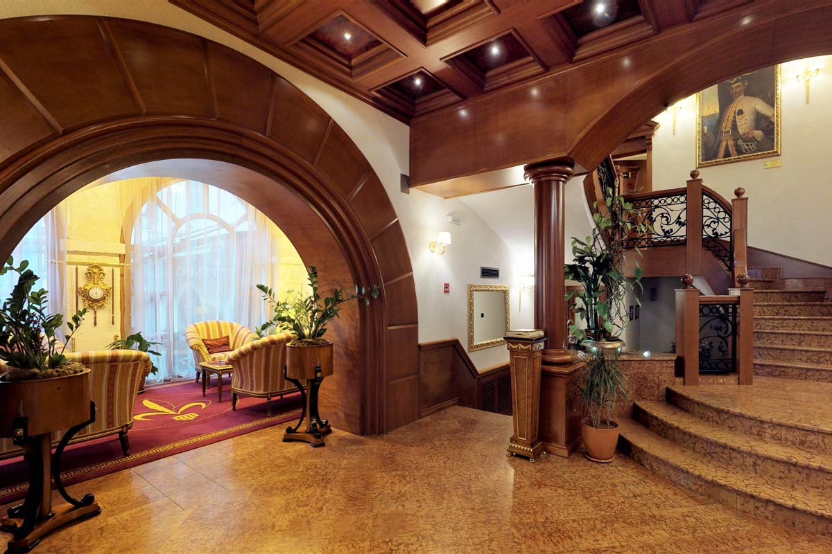 Historic Boutique Hotel Cattaro lobi.jpg