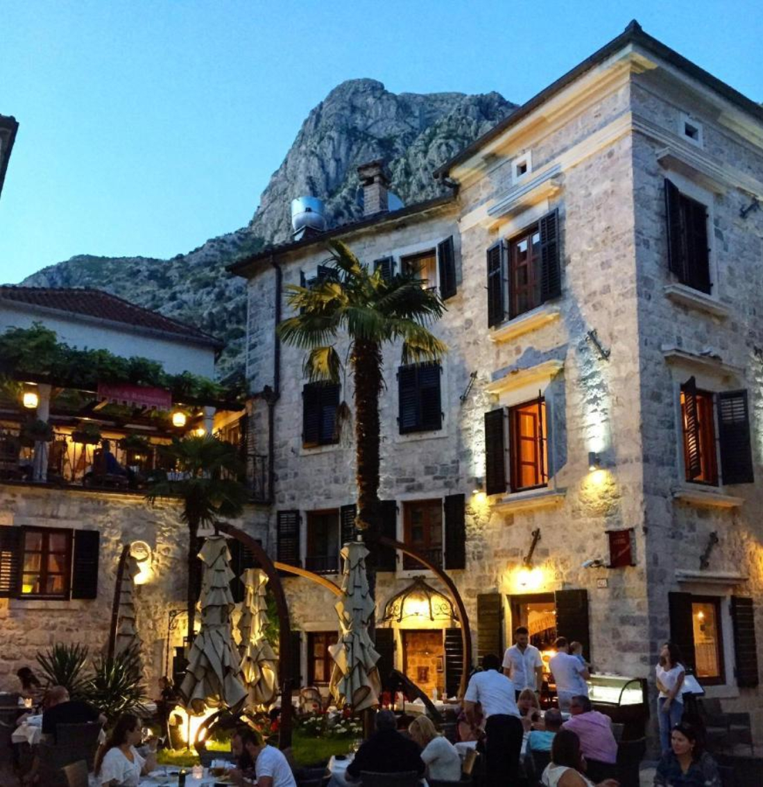 Hotel Monte Cristo spoljni izgled.jpg