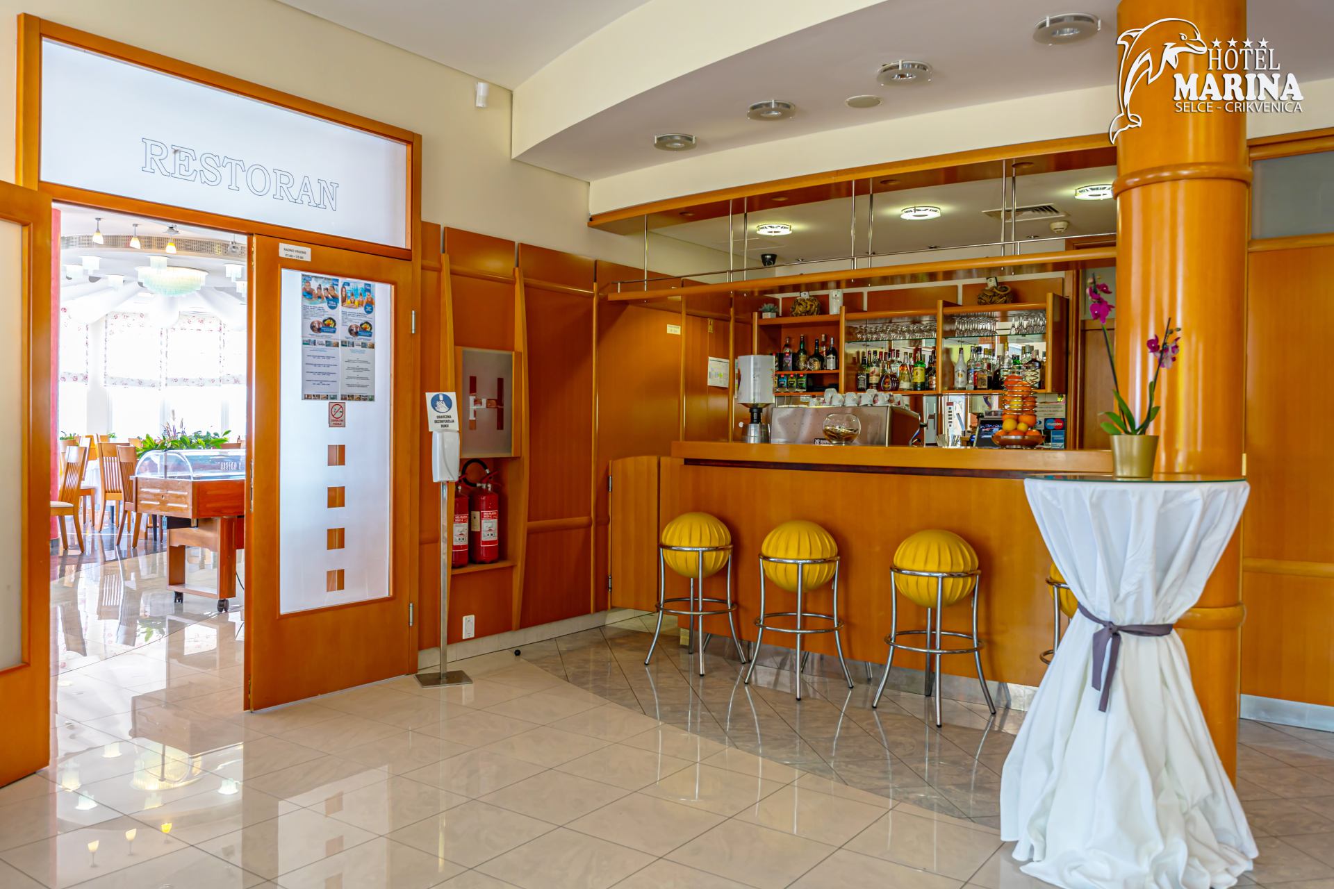 Marina Selce-Lobby bar.jpg