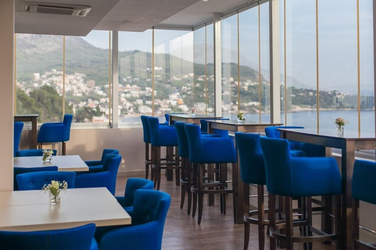 Hotel Sato bar.jpg