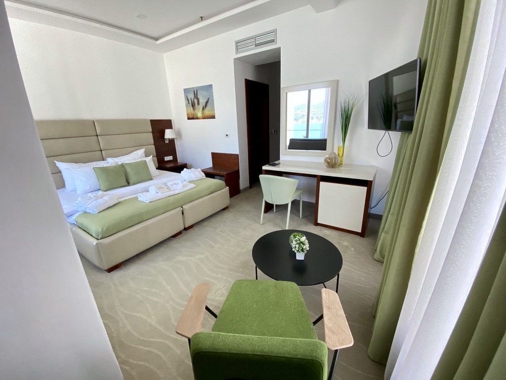 Hotel Porto Sole izgled deluxe sobe.jpg