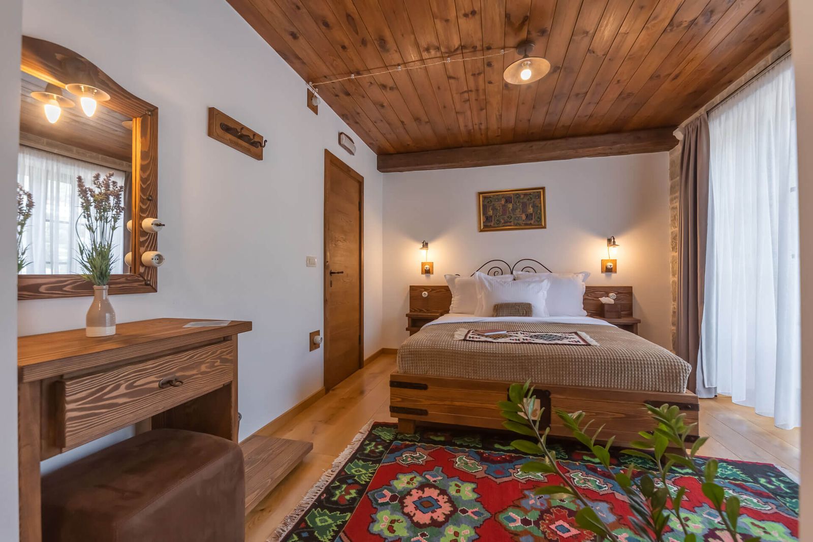 Stara Čaršija Hotel & Spa penthouse spavaća soba.jpg
