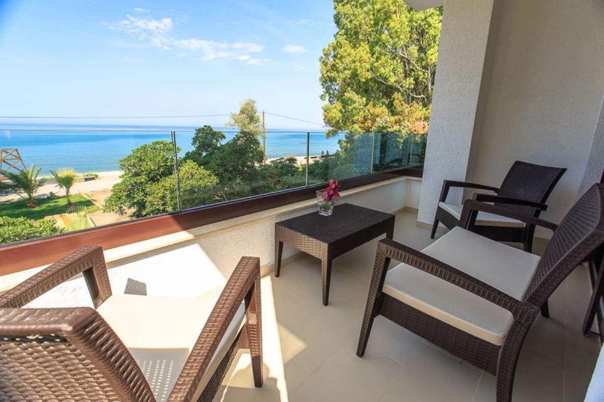 Apartments Kuće Lekovića balkon.jpg