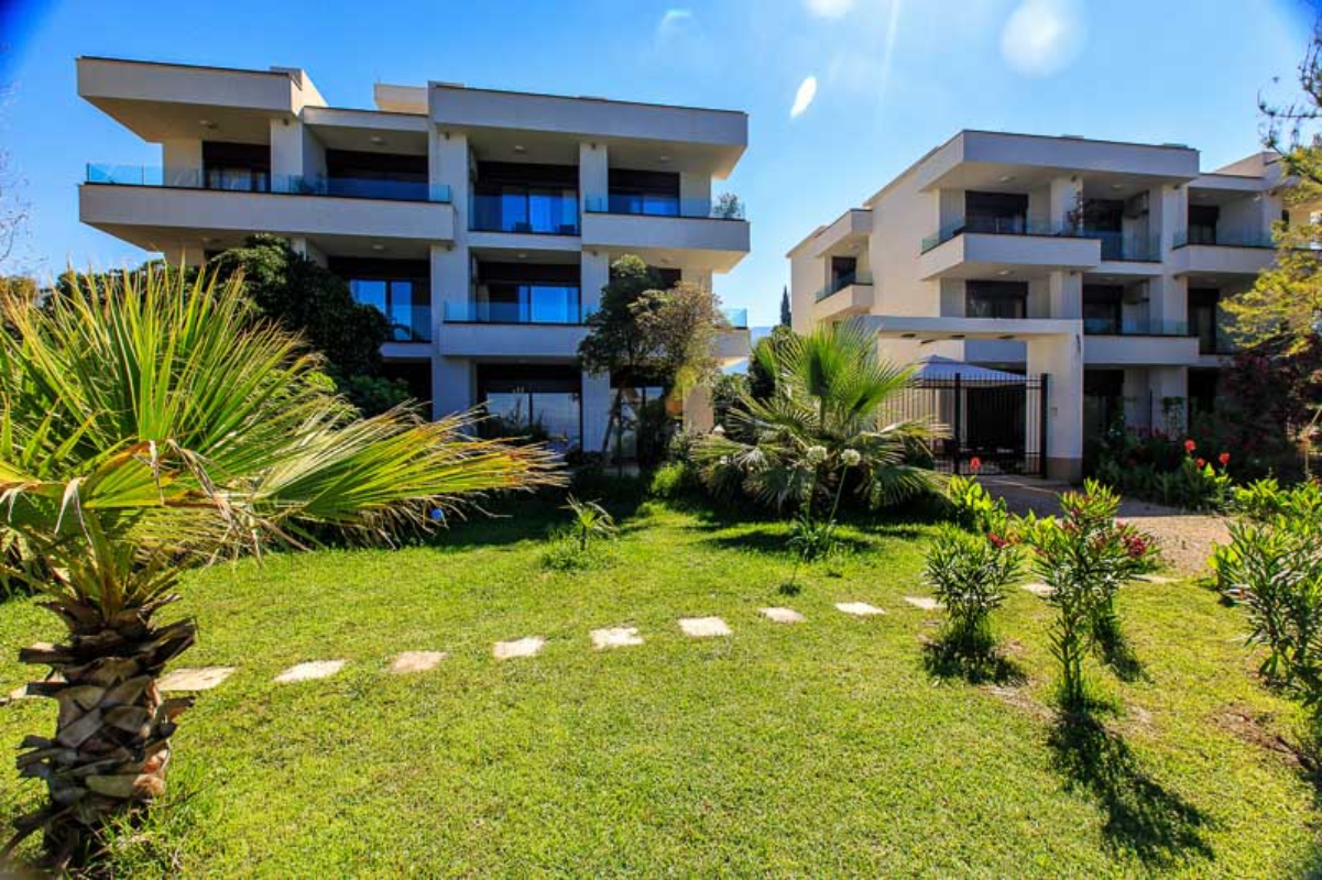 Apartments Kuće Lekovića spoljni izgled.jpg