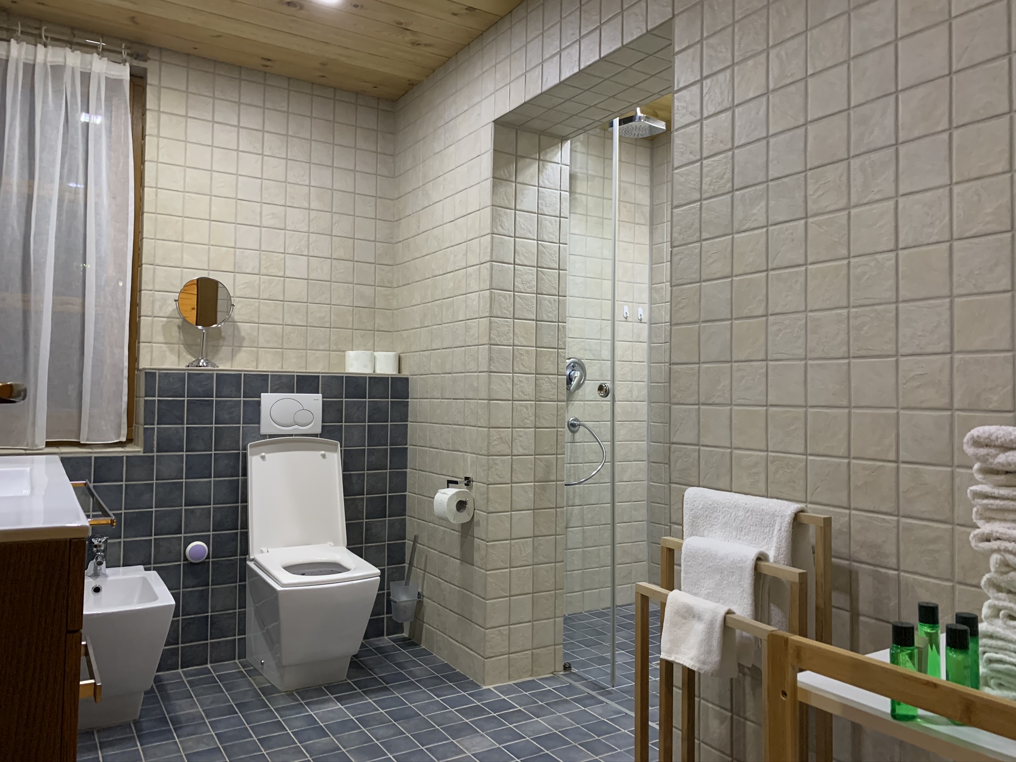Chalet Kolašin izgled kupatila.jpeg