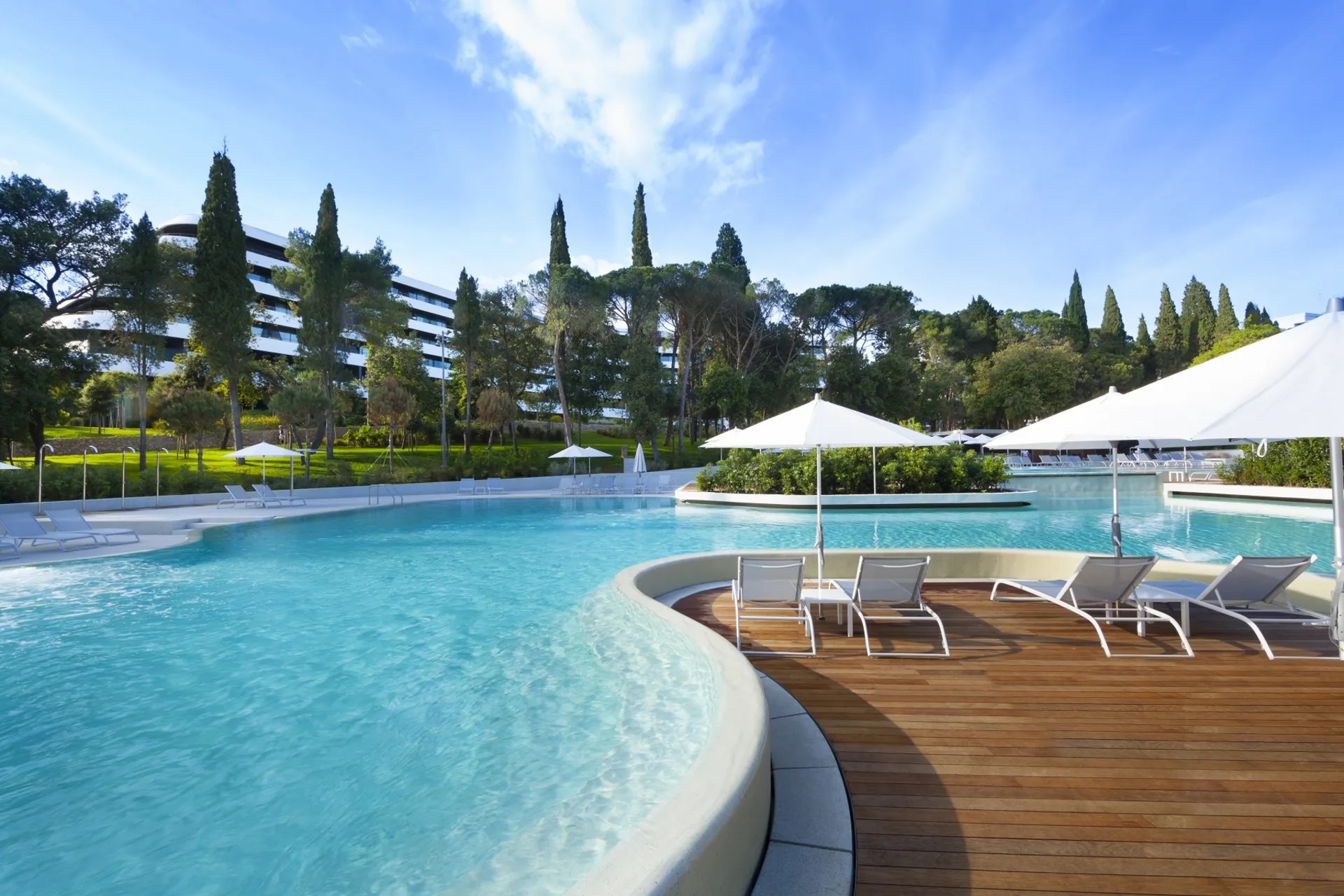 LOne Hotel by Maistra Collection-Bazen.jpg