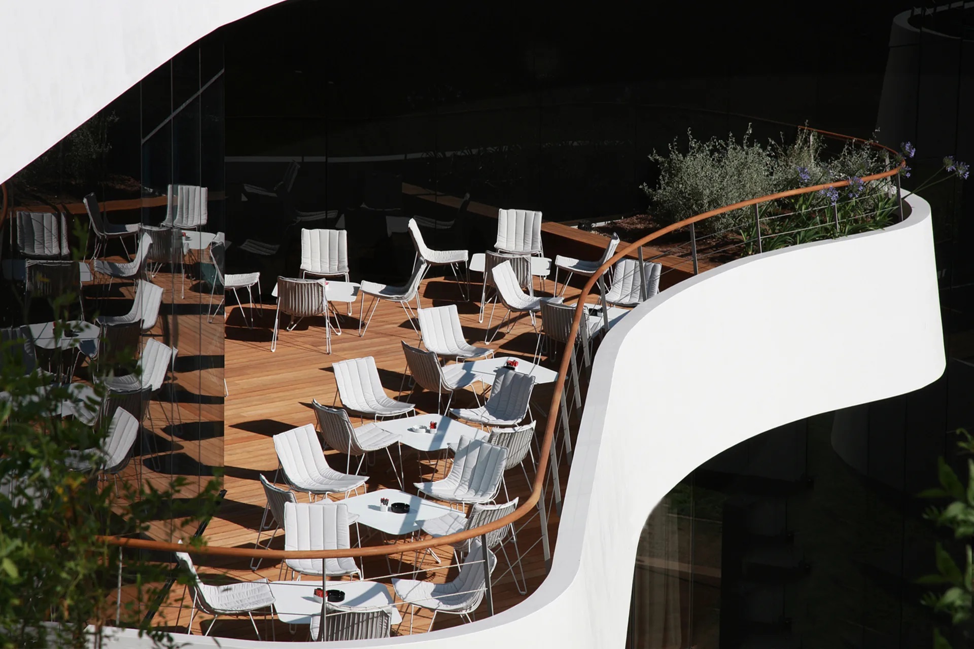 Lone Hotel by Maistra Collection-Lobby bar.jpg