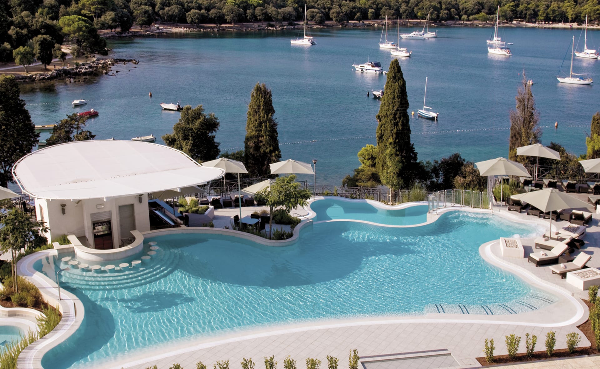 Hotel Monte Mulini Adults Exclusive-Bazeni.jpg