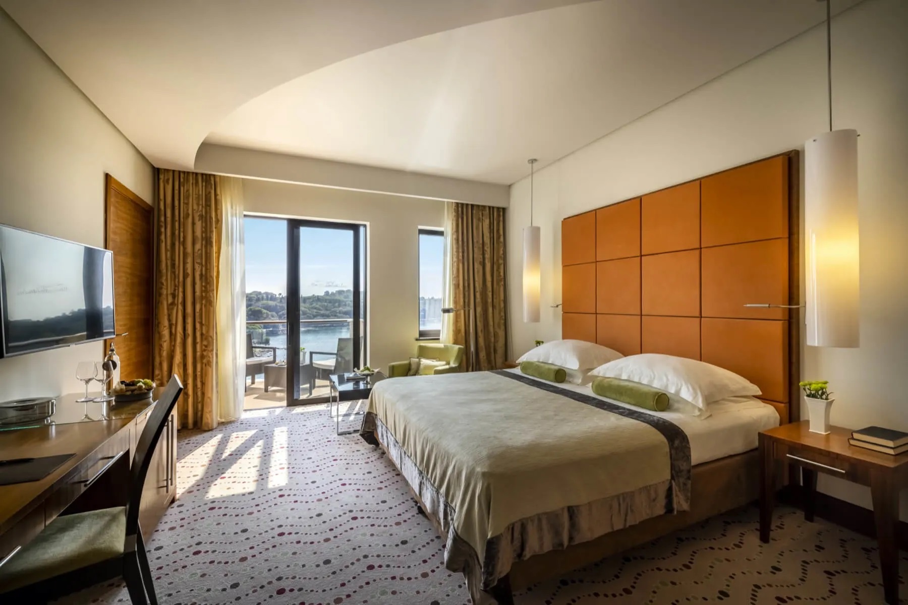 Hotel Monte Mulini Adults Exclusive-Premium soba accessible.jpg