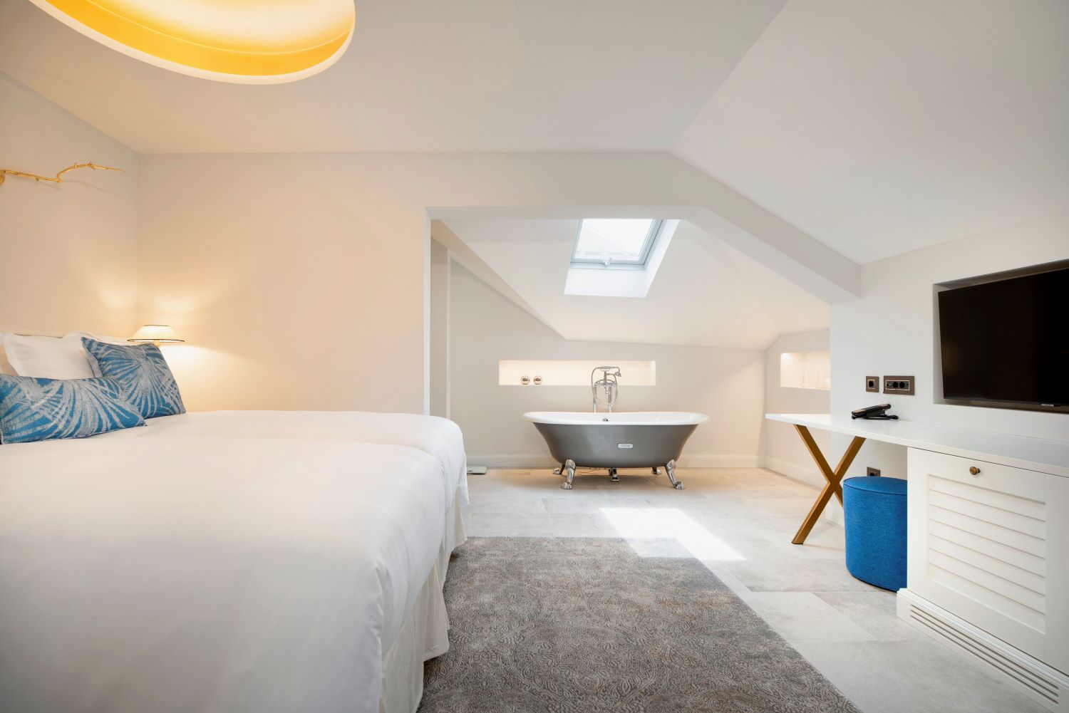 Riva Marina Hvar Hotel-Deluxe dvosoban suite.jpg