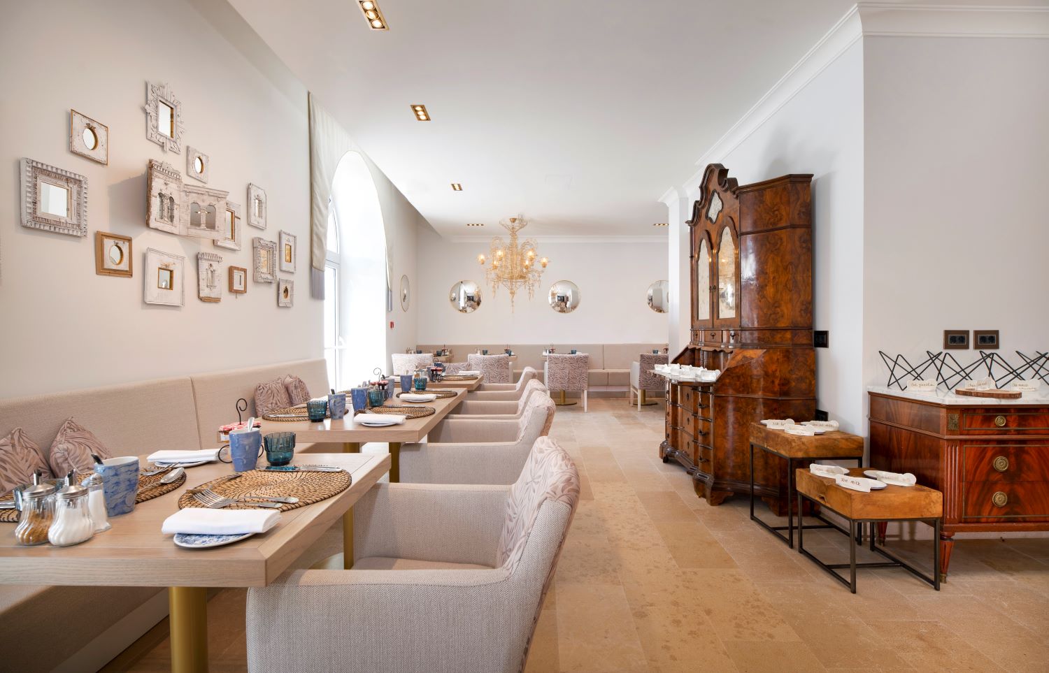 Riva Marina Hvar Hotel-Restoran.jpg