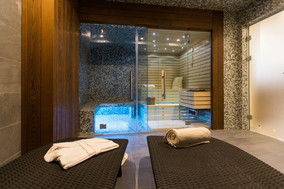 Crikvenica Hotel-Sauna.jpg