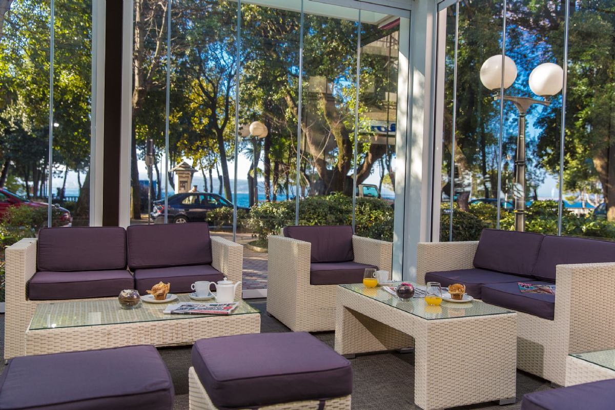 Hotel Crikvenica-Bar.jpg