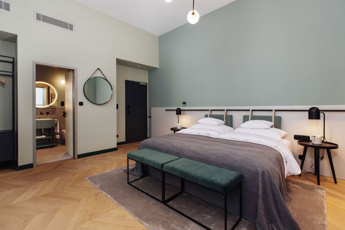 alice hotel-superior room.jpg