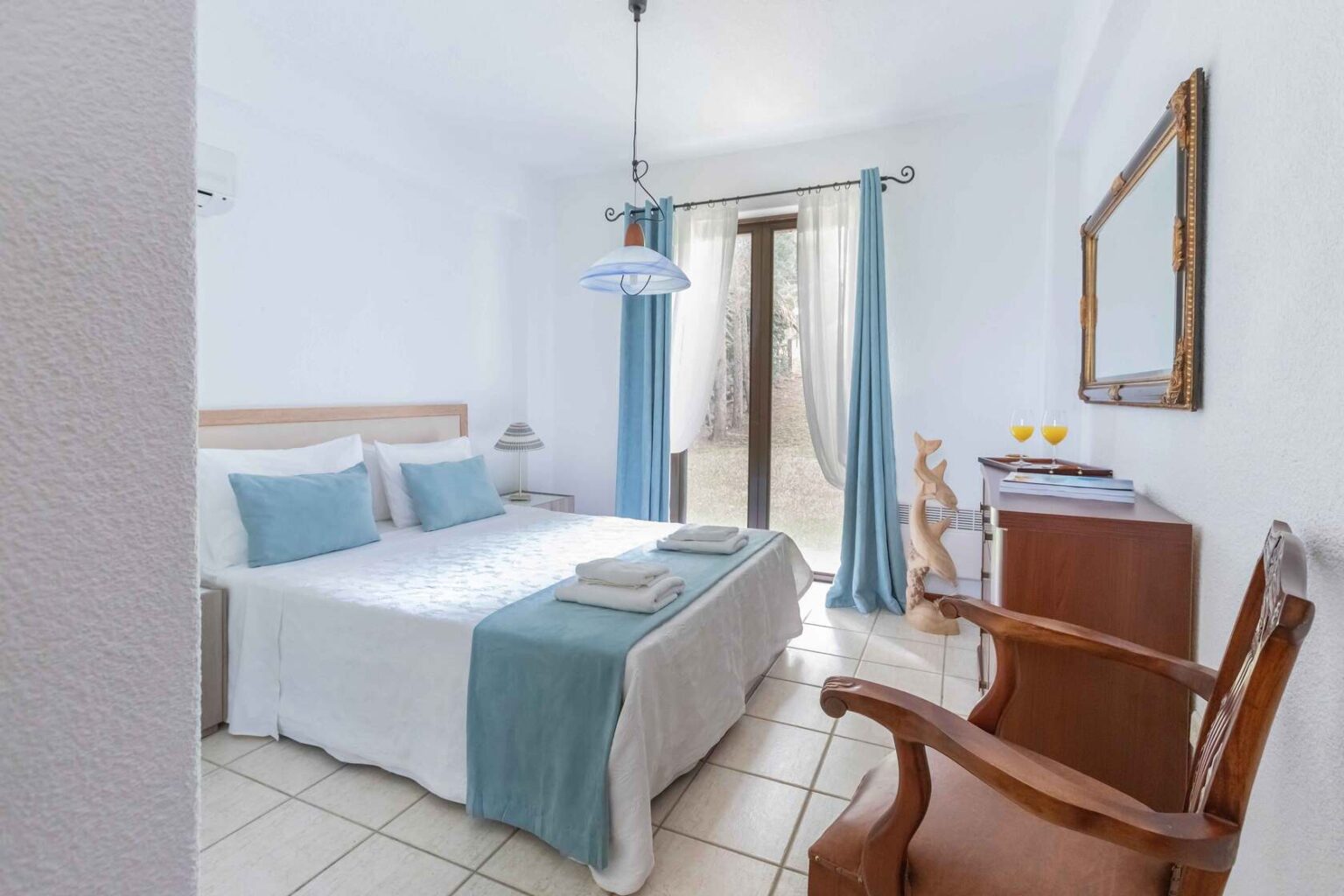 Muses Villas vila Ariadni spavaća soba.jpg
