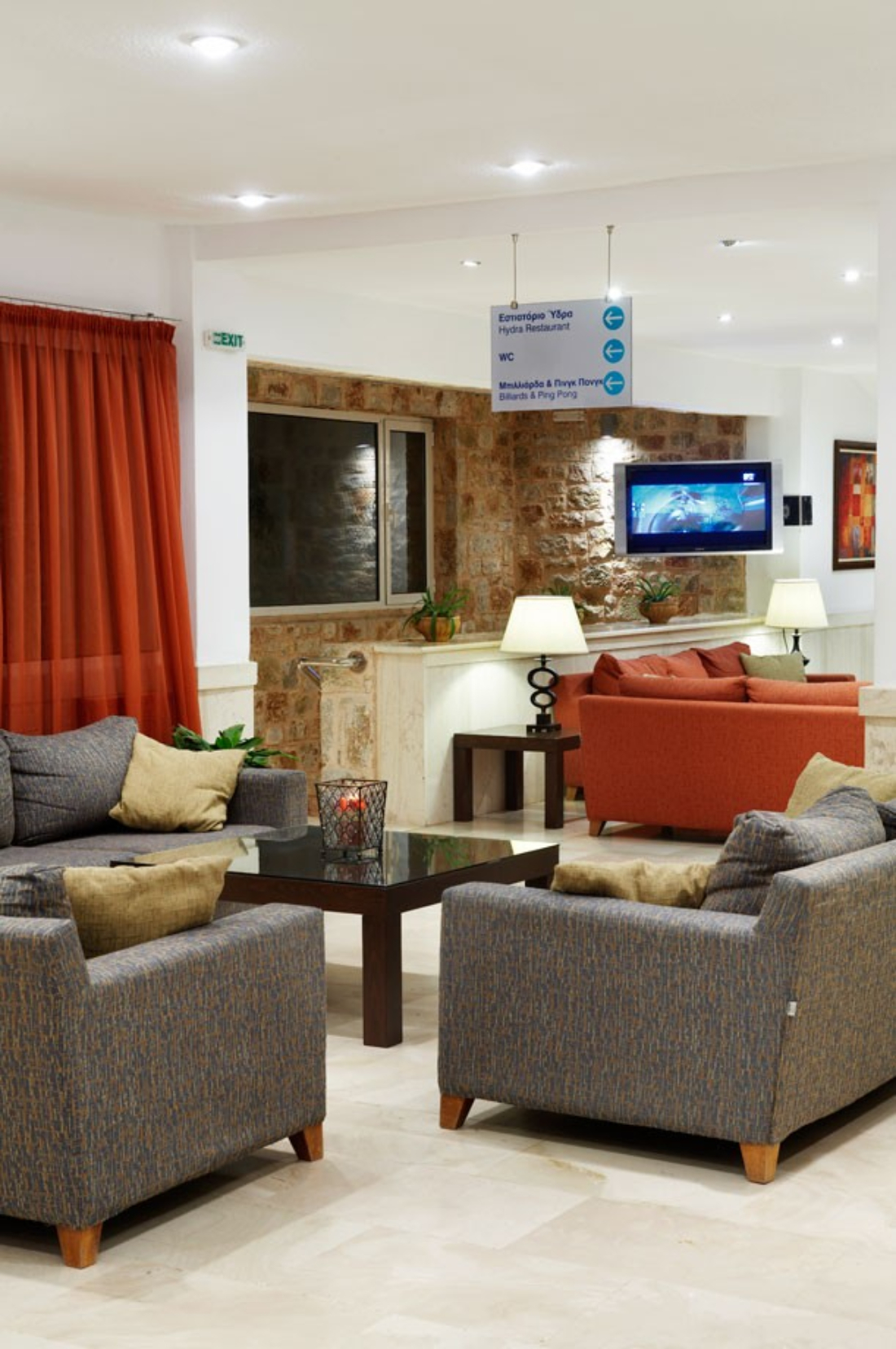 Hotel Nautica Bay lobi.jpg
