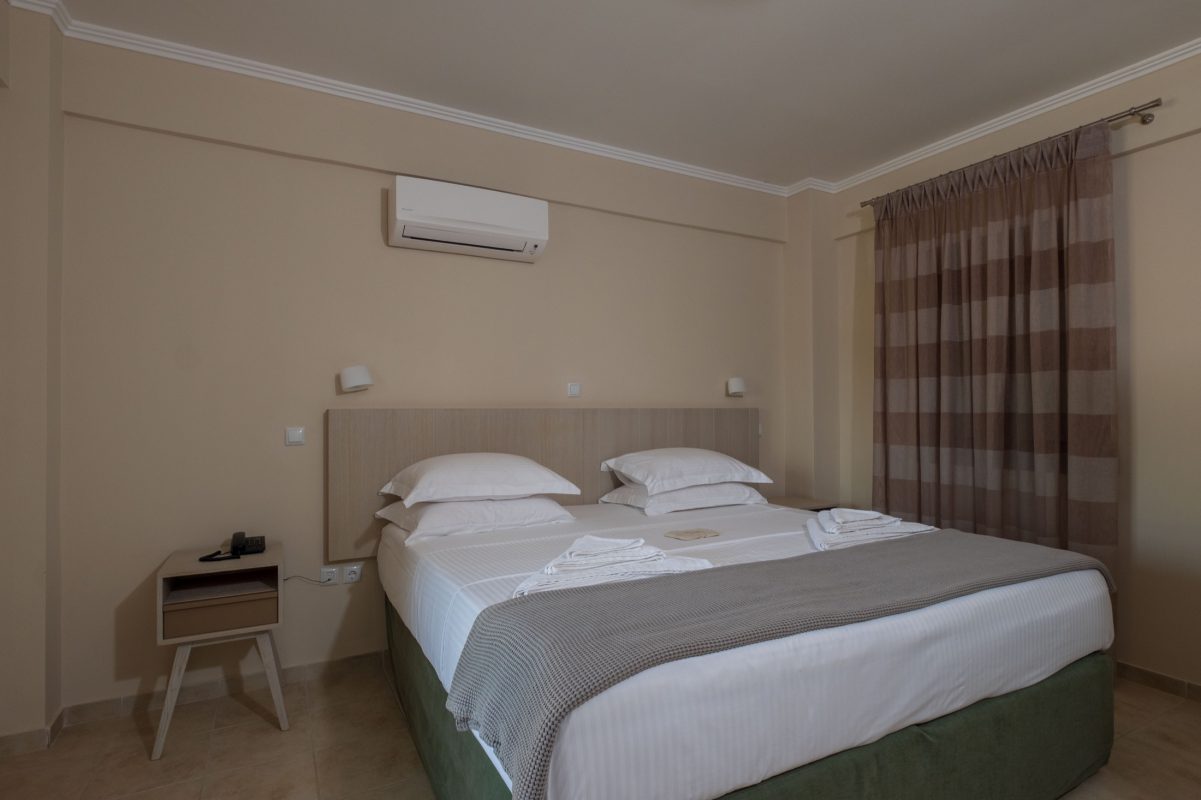Hotel Imathoessa spavaća soba porodičnog apartmana.jpg