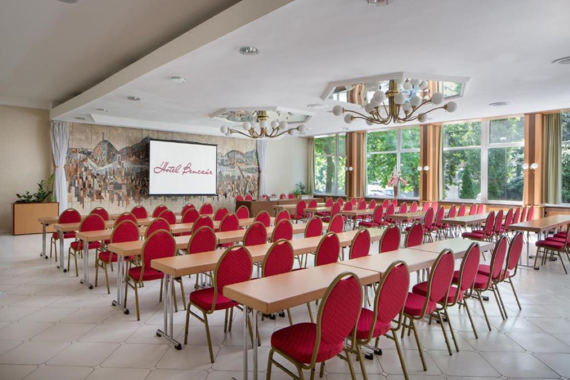 Benzur 4- sala za konferencije.jpg