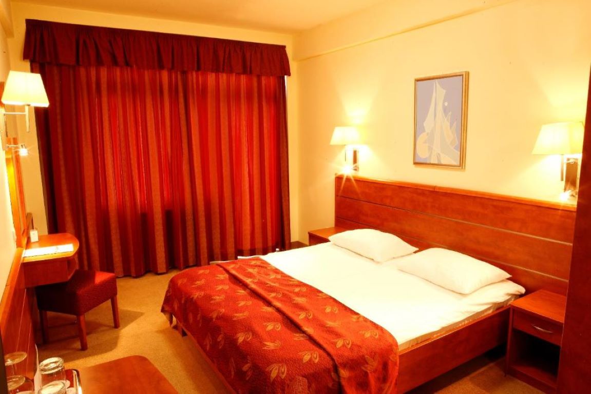 Benzur 4-superior room.jpg