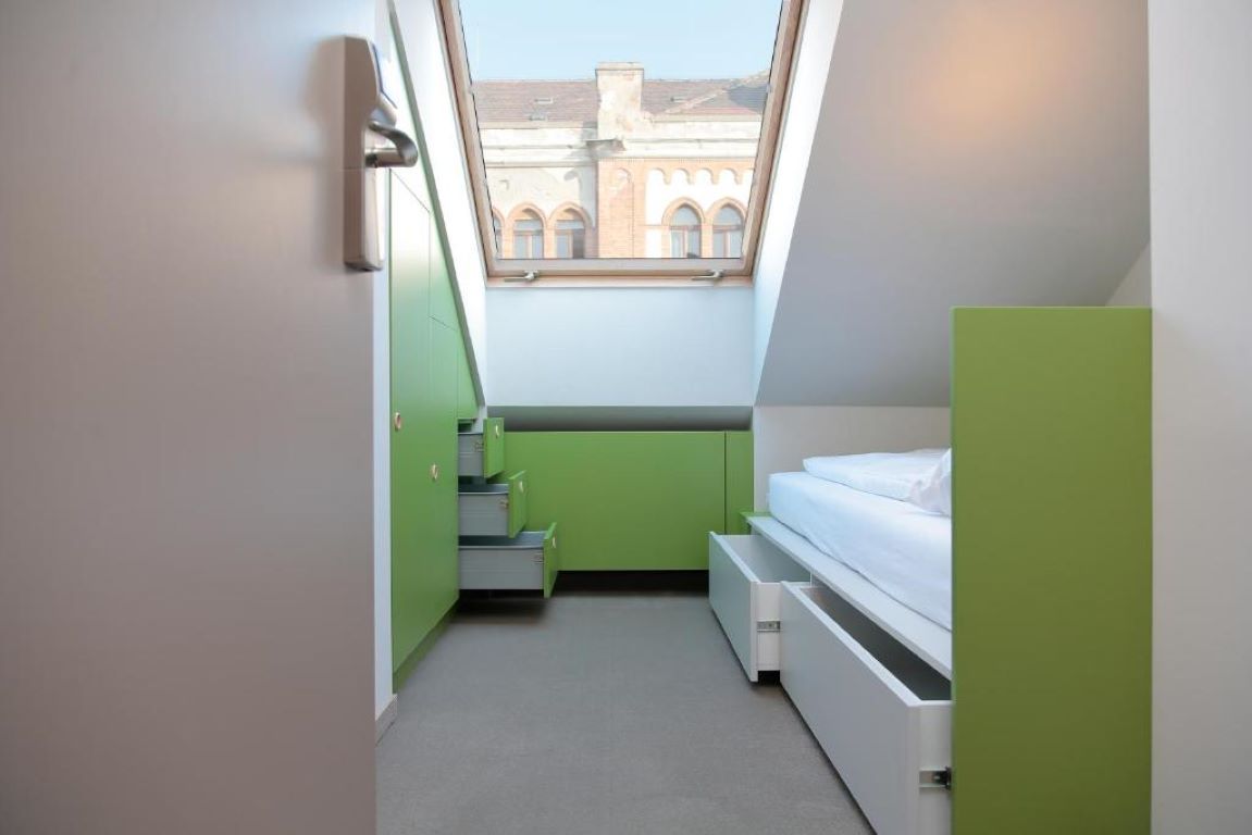 Maverick Urban Lodge- basic single room.jpg
