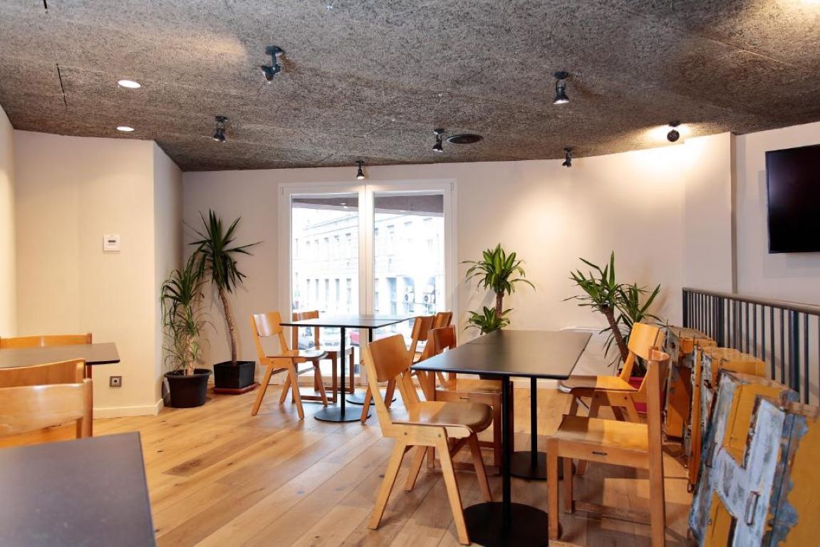 Maverick Urban Lodge-kafić.jpg