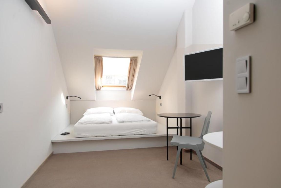 Maverick Urban Lodge-standard double room.jpg