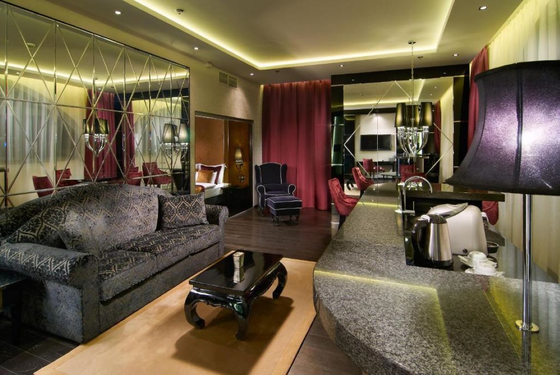 Mirage Medic hotel 4-dnevna soba-apartman.jpg