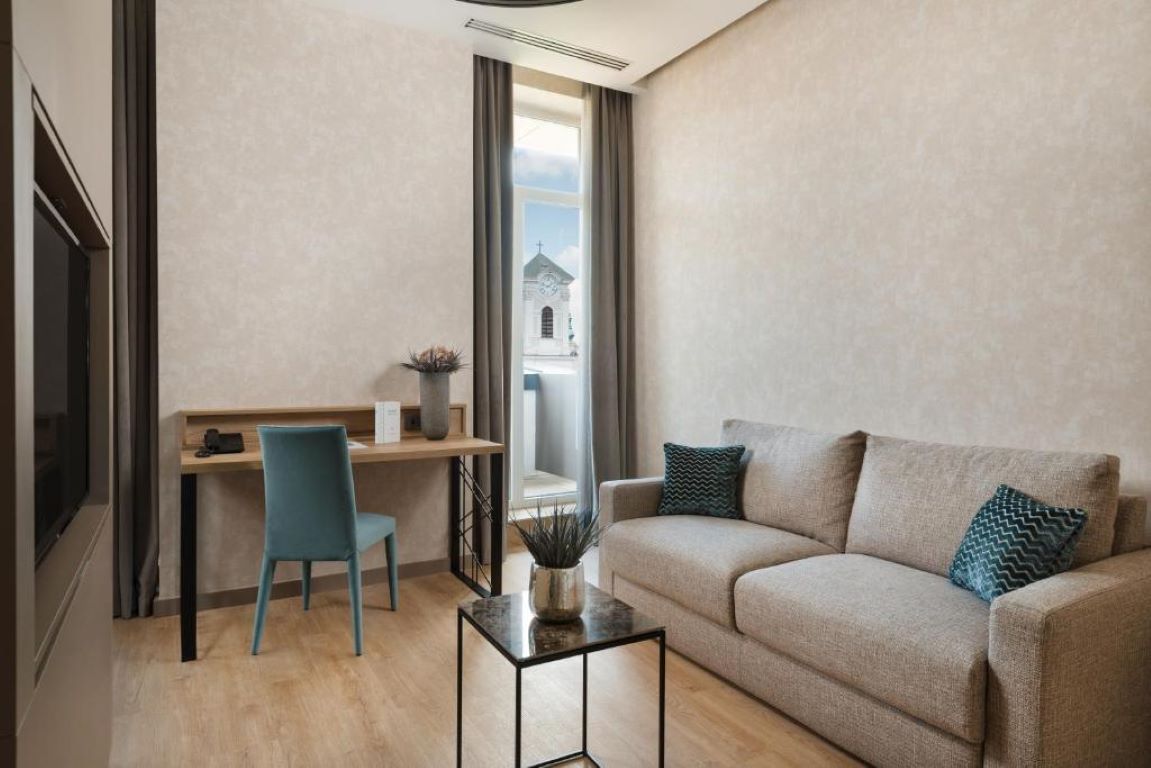 vision hotel- dnevni boravak.jpg