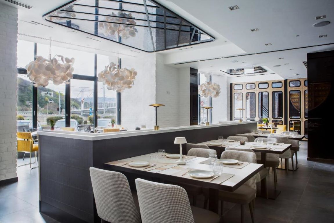 vision hotel-restoran.jpg