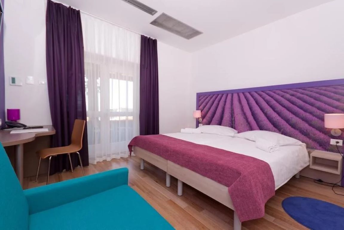 Vista Hotel-Standardna soba.jpg