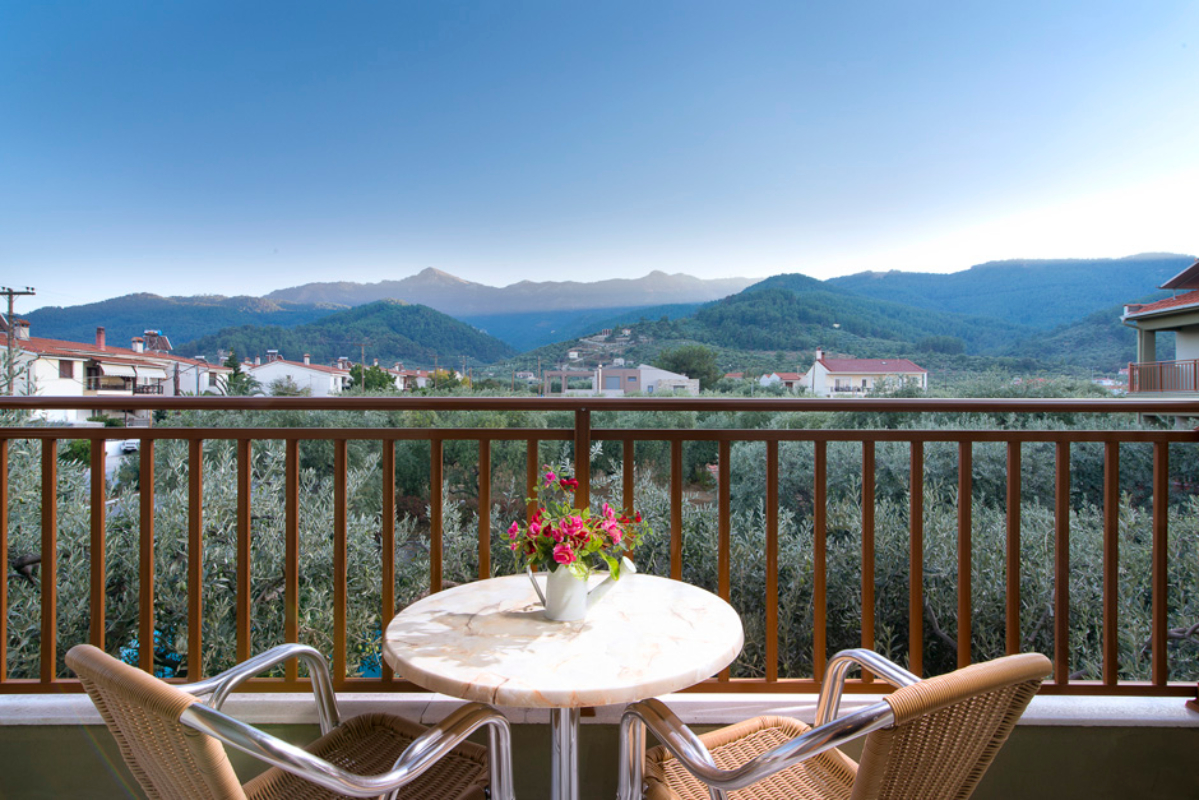 Thetis hotel balkon.jpg