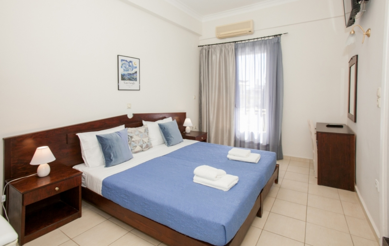 Hotel Thetis izgled dvokrevetne sobe.jpg