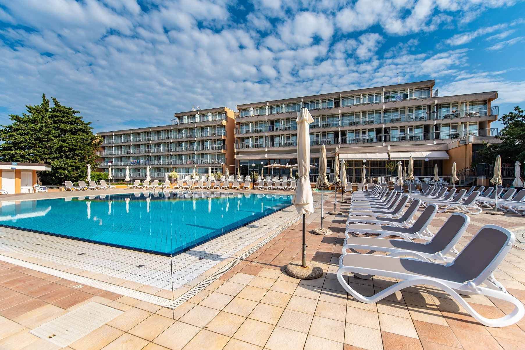 Arena Hotel Holiday-Kompleks hotela.jpg