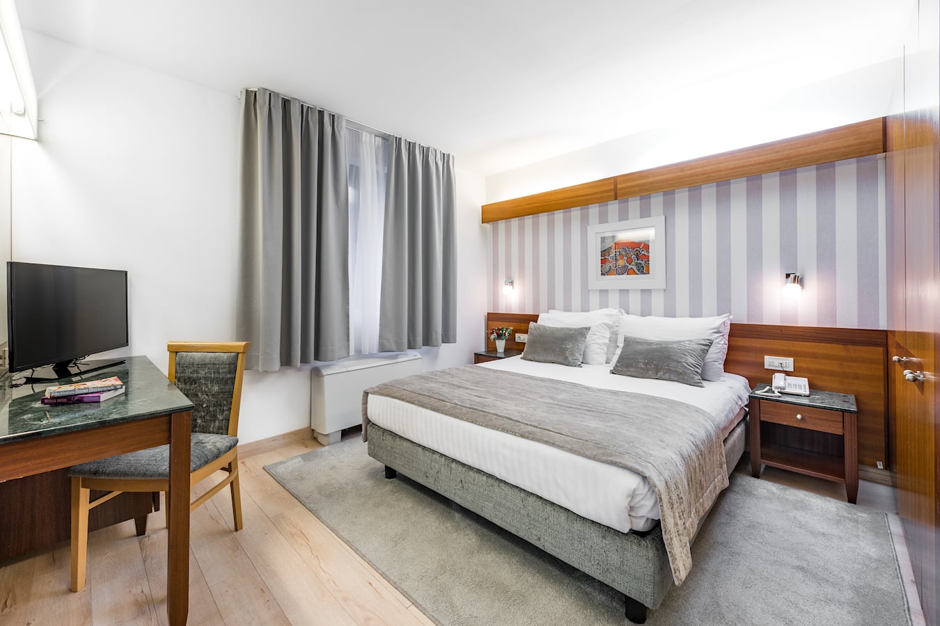 Hotel Uvala-Standardna soba.jpg