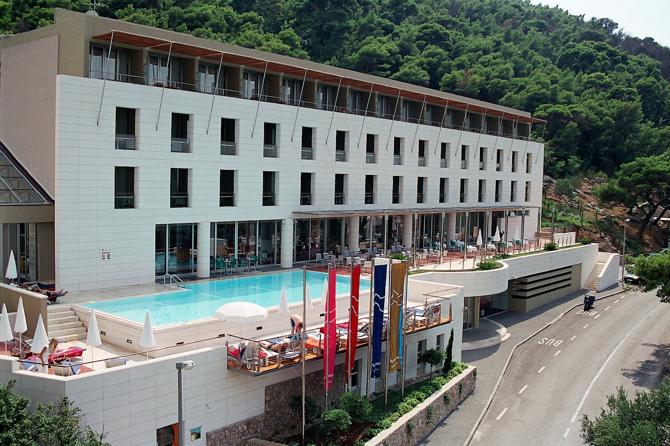 Uvala Hotel-Zgrada hotela.jpg