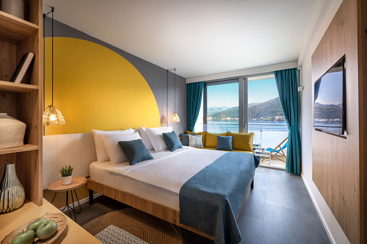 Club Dubrovnik Sunny Hotel by Valamar-Superior porodicna soba.jpg