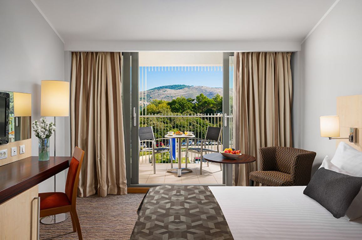 Valamar Lacroma Dubrovnik Hotel-Superior porodicna soba.jpg