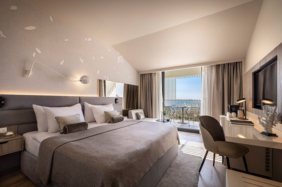 Valamar Lacroma Dubrovnik Hotel-V Level standardna soba.jpg